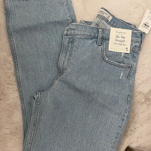 Brand New • size 6 • Abercrombie & Fitch jeans